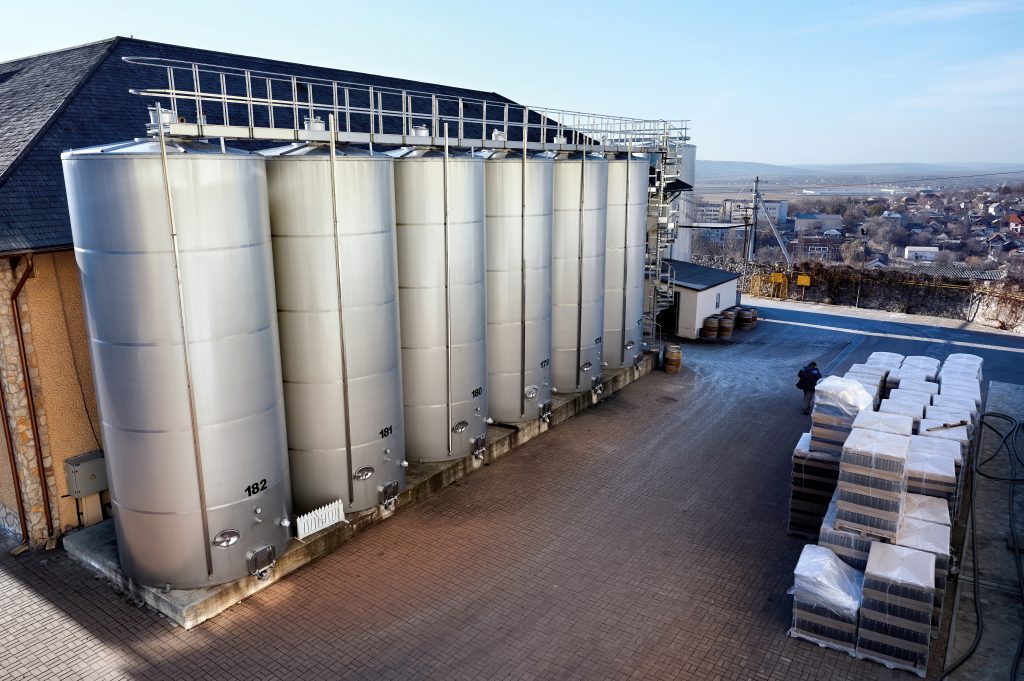 Stainless Steel Movable Storage Tanks: Enhancing Industrial Efficiency